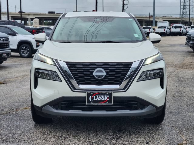 Used 2023 Nissan Rogue SV FWD image 2