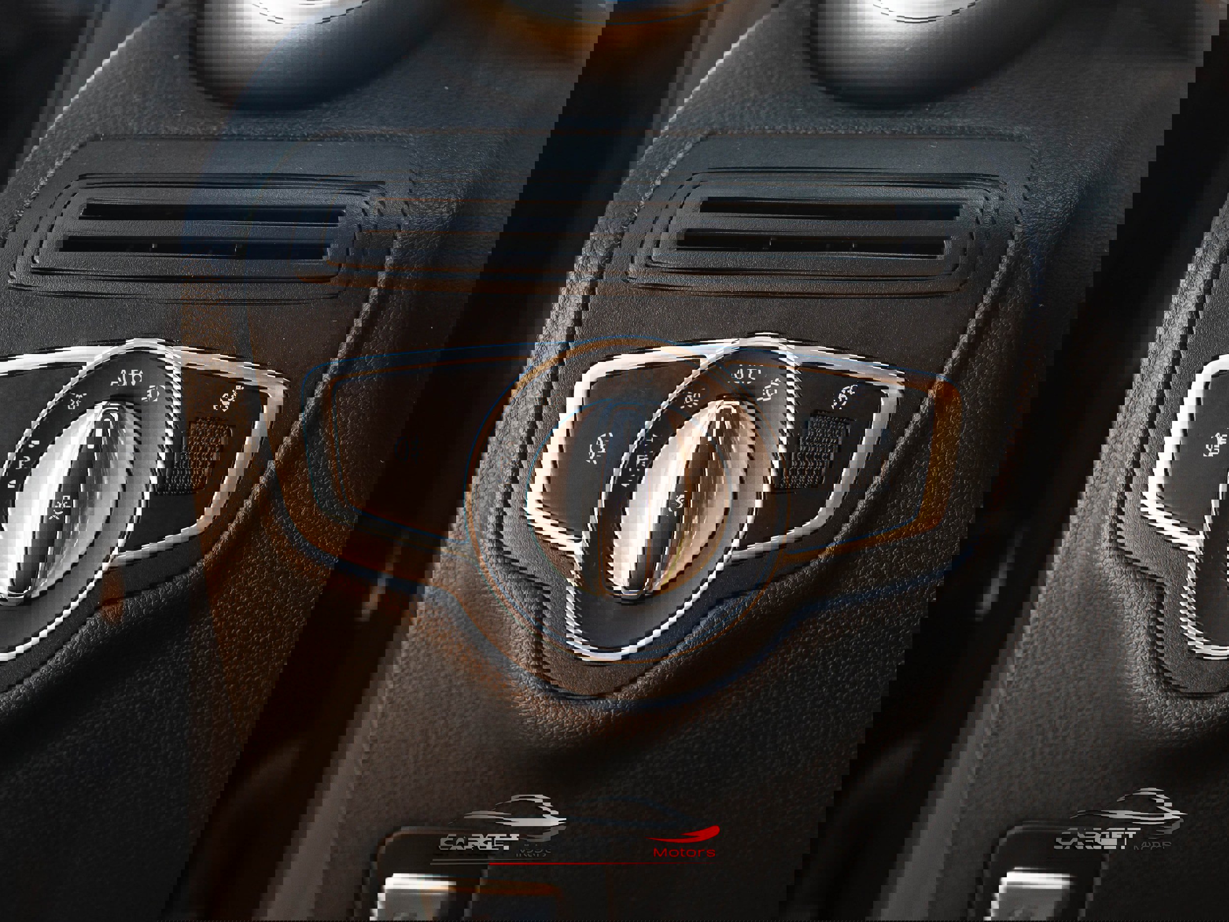 Used 2020 Mercedes-Benz GLC 300 4MATIC Coupe image 36