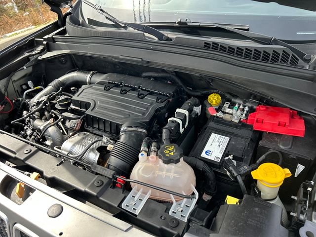 Used 2022 Jeep Renegade Limited image 39