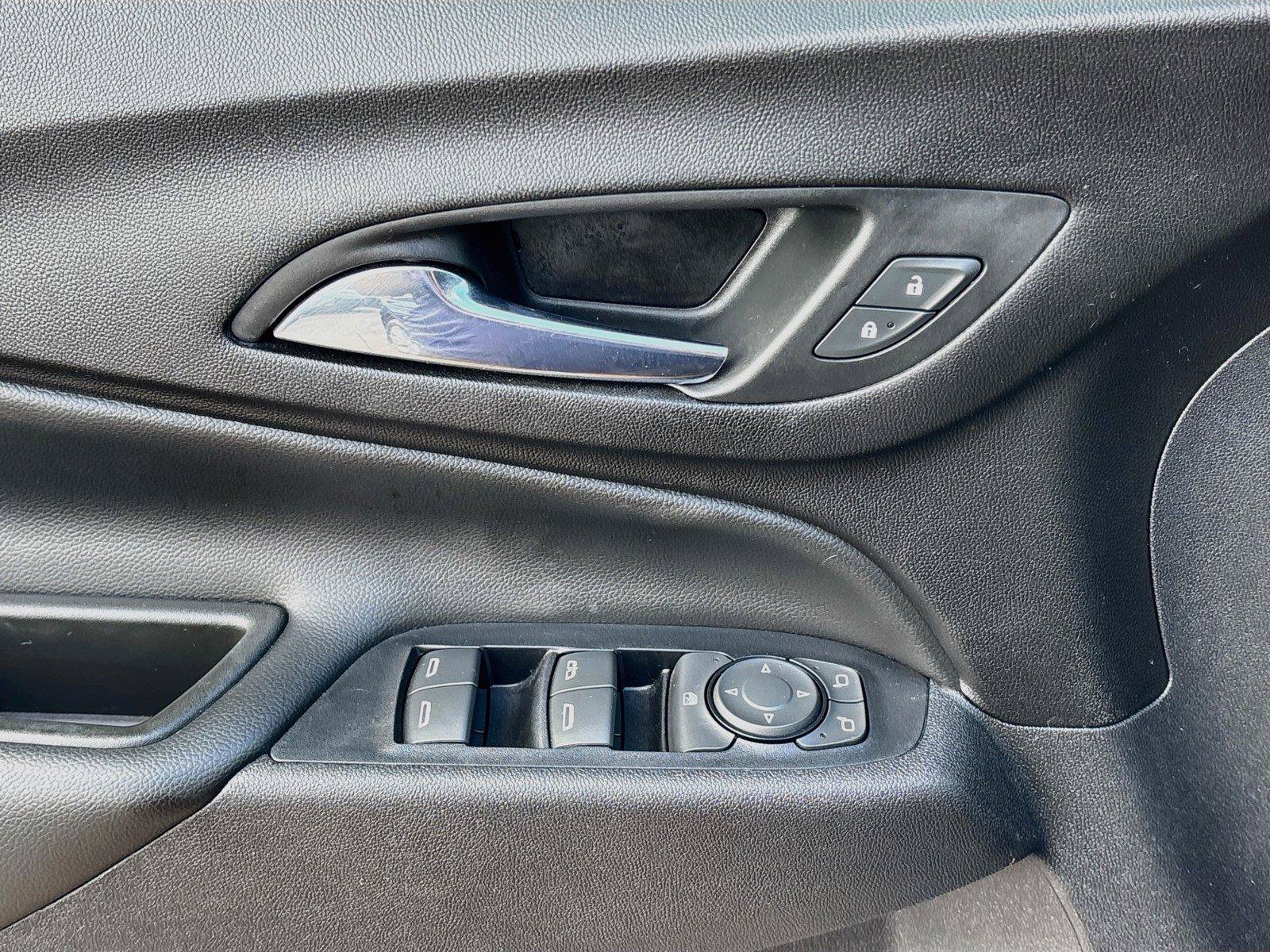 Used 2020 Chevrolet Equinox LT w/ LPO, Floor Liner Package FWD image 17