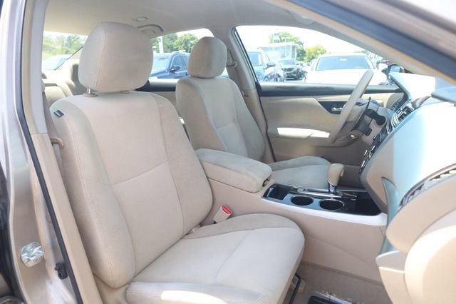 Used 2013 Nissan Altima 3.5 S FWD image 19