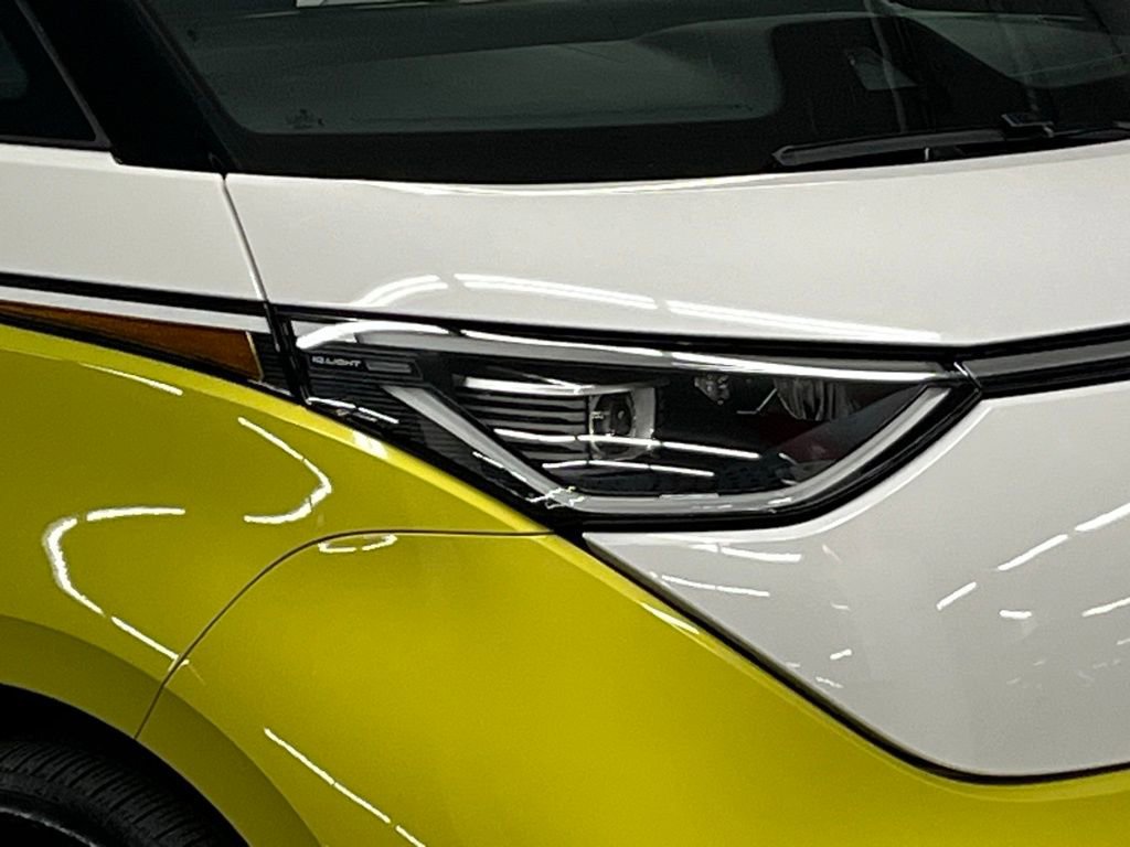 Used 2025 Volkswagen ID. Buzz 1st Edition image 42