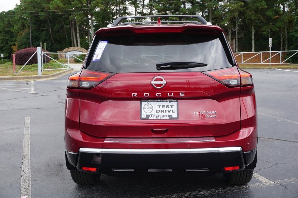 New 2026 Nissan Rogue Platinum image 5