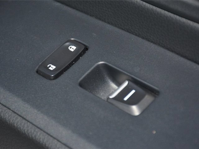 Used 2025 Honda Pilot Sport image 22