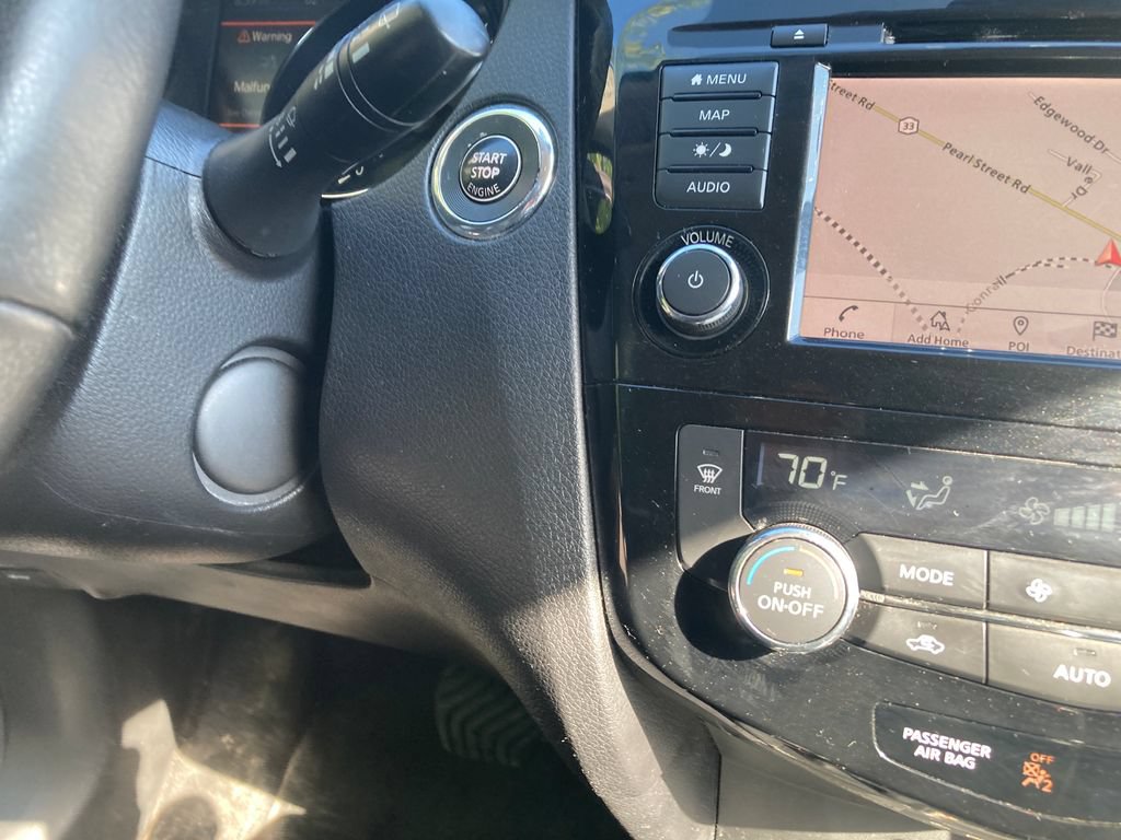 Used 2019 Nissan Rogue SV w/ Sun & Sound Touring Package AWD/4WD image 21