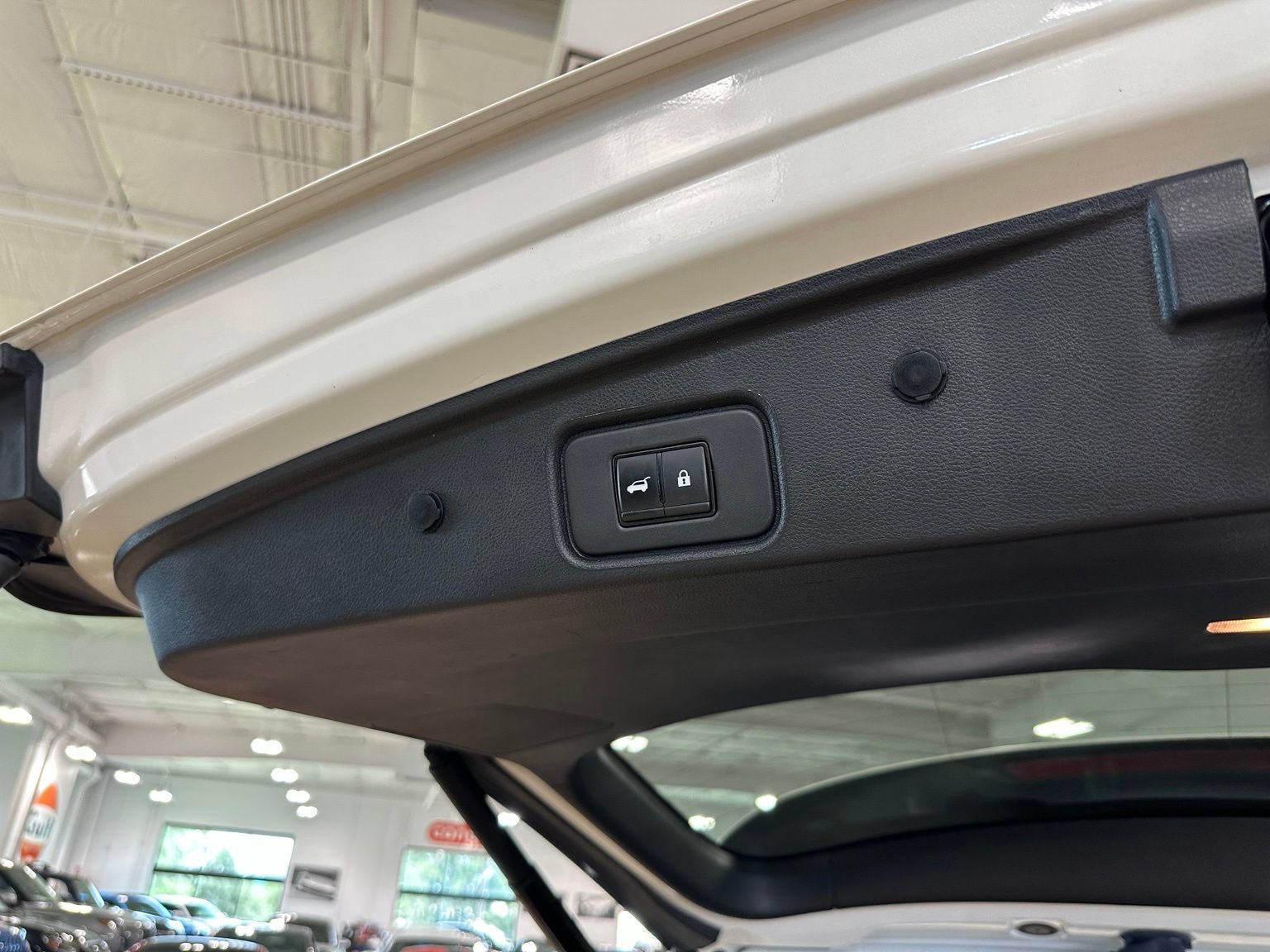 Used 2024 Nissan Pathfinder SL w/ SL Premium Package FWD image 47