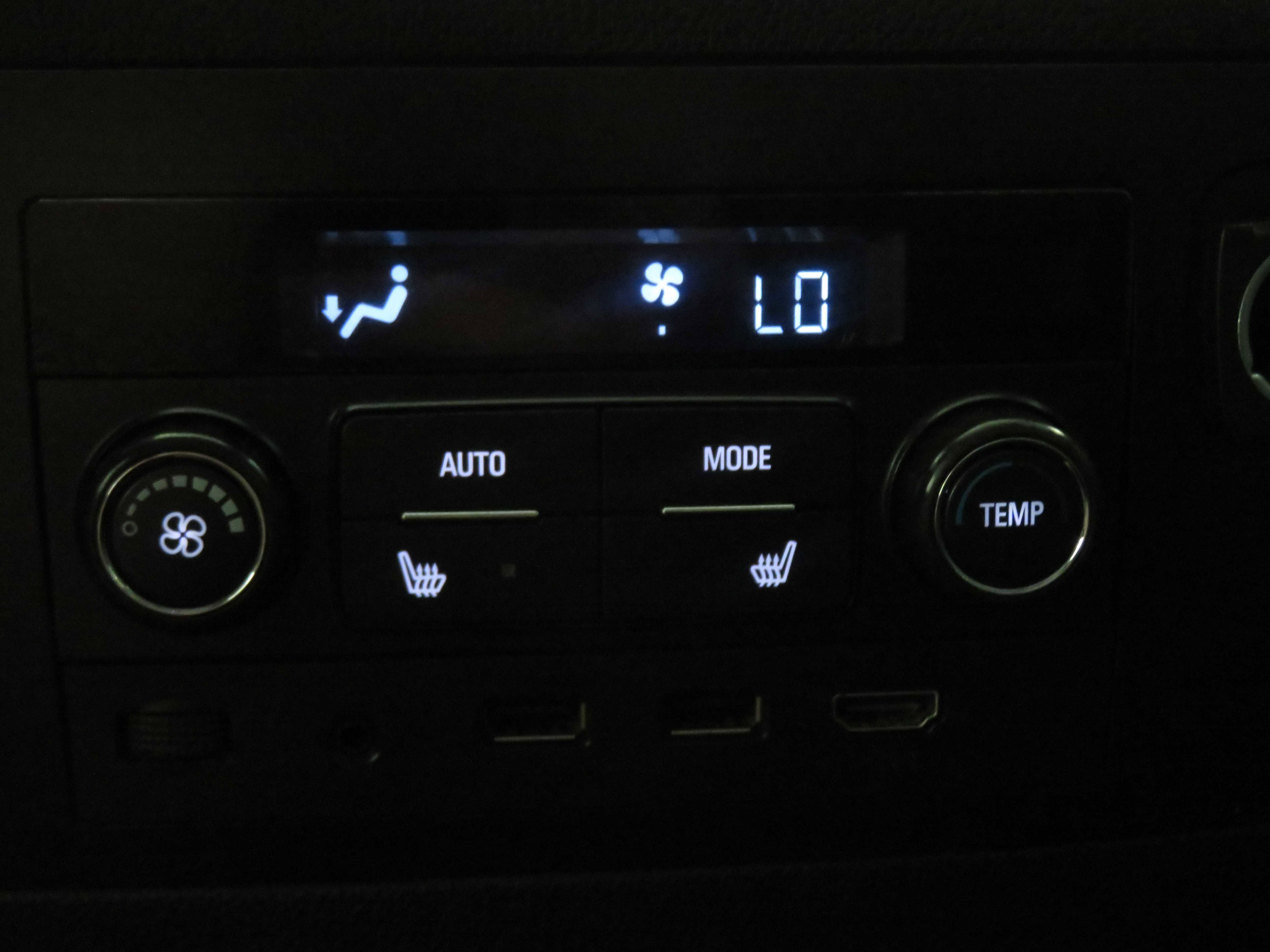Used 2017 GMC Yukon XL Denali w/ Open Road Package AWD/4WD image 58
