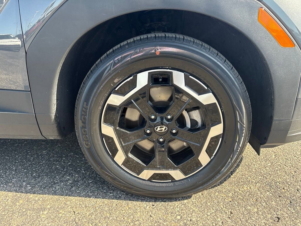 Certified 2025 Hyundai Santa Fe SEL FWD image 6