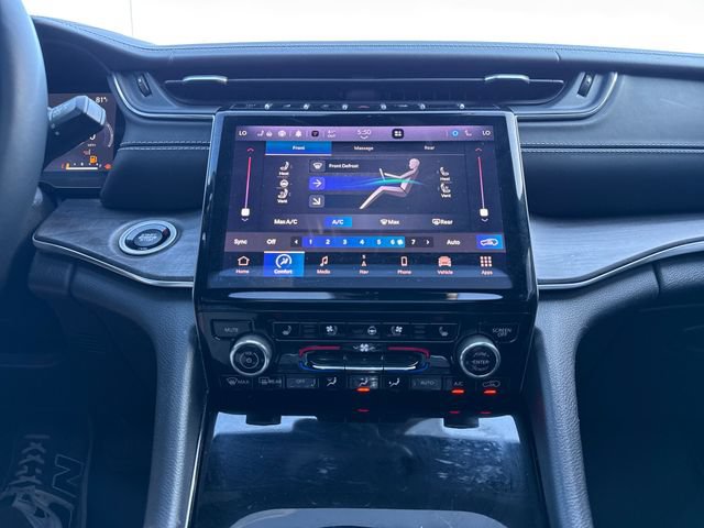 Used 2022 Jeep Grand Cherokee L Overland w/ Advanced Protech Group III AWD/4WD image 22
