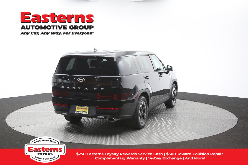 Used 2025 Hyundai Santa Fe SE FWD image 39