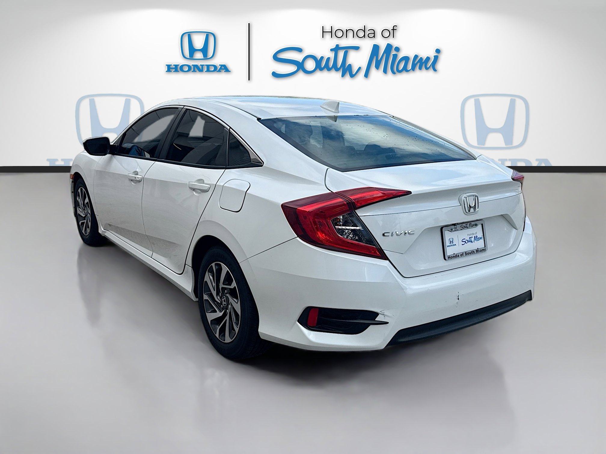 Certified 2017 Honda Civic EX image 5