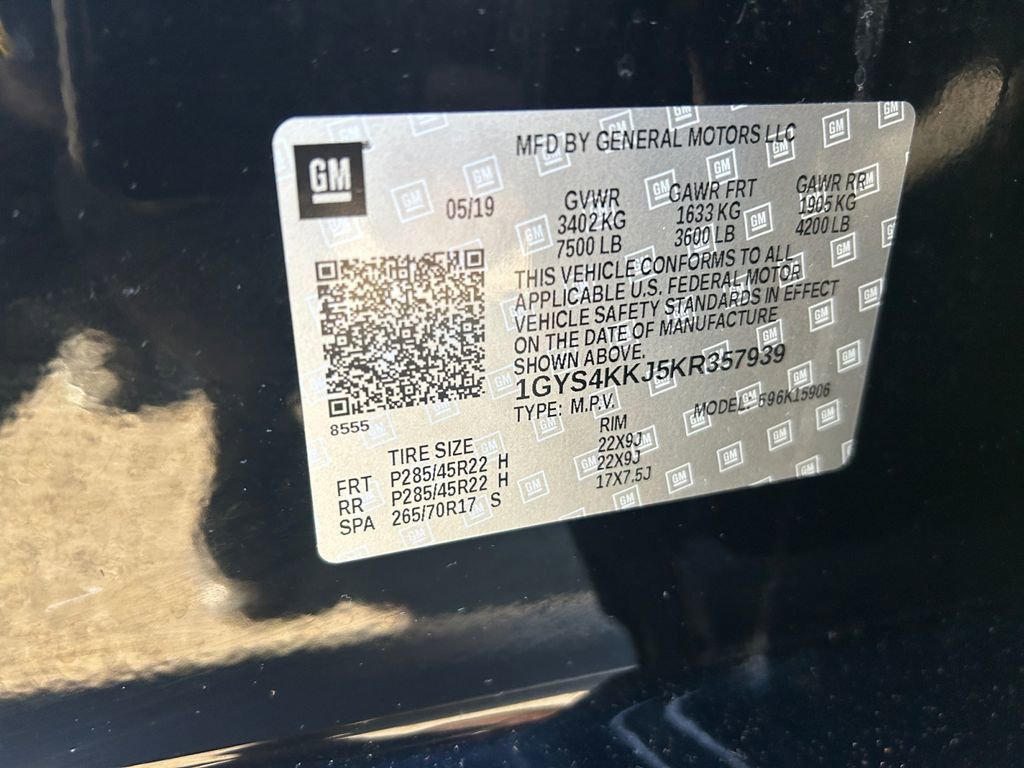 Used 2019 Cadillac Escalade ESV Platinum w/ Escalade Sport Edition image 34