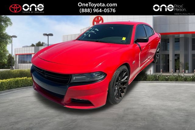 Used 2015 Dodge Charger R/T RWD image 1