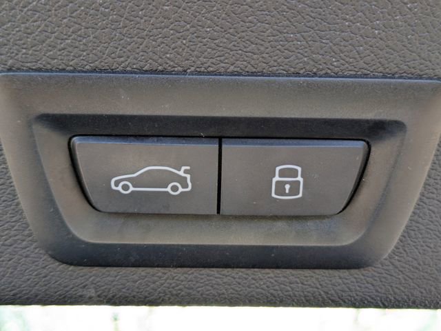 Used 2023 BMW X6 xDrive40i w/ M Sport Package image 14