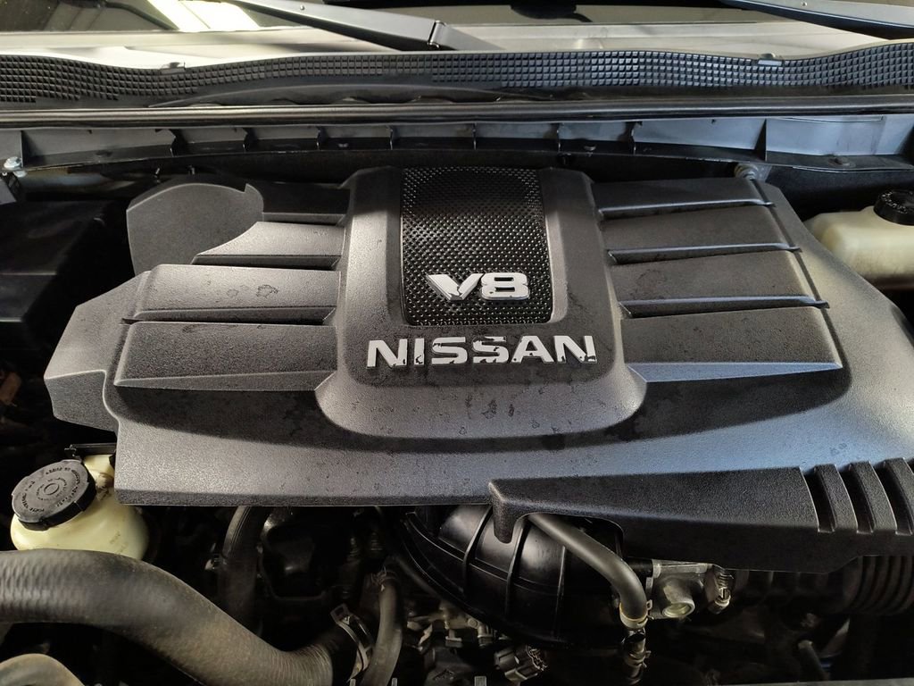 Used 2019 Nissan Titan PRO-4X w/ Pro-4x Convenience Package image 20