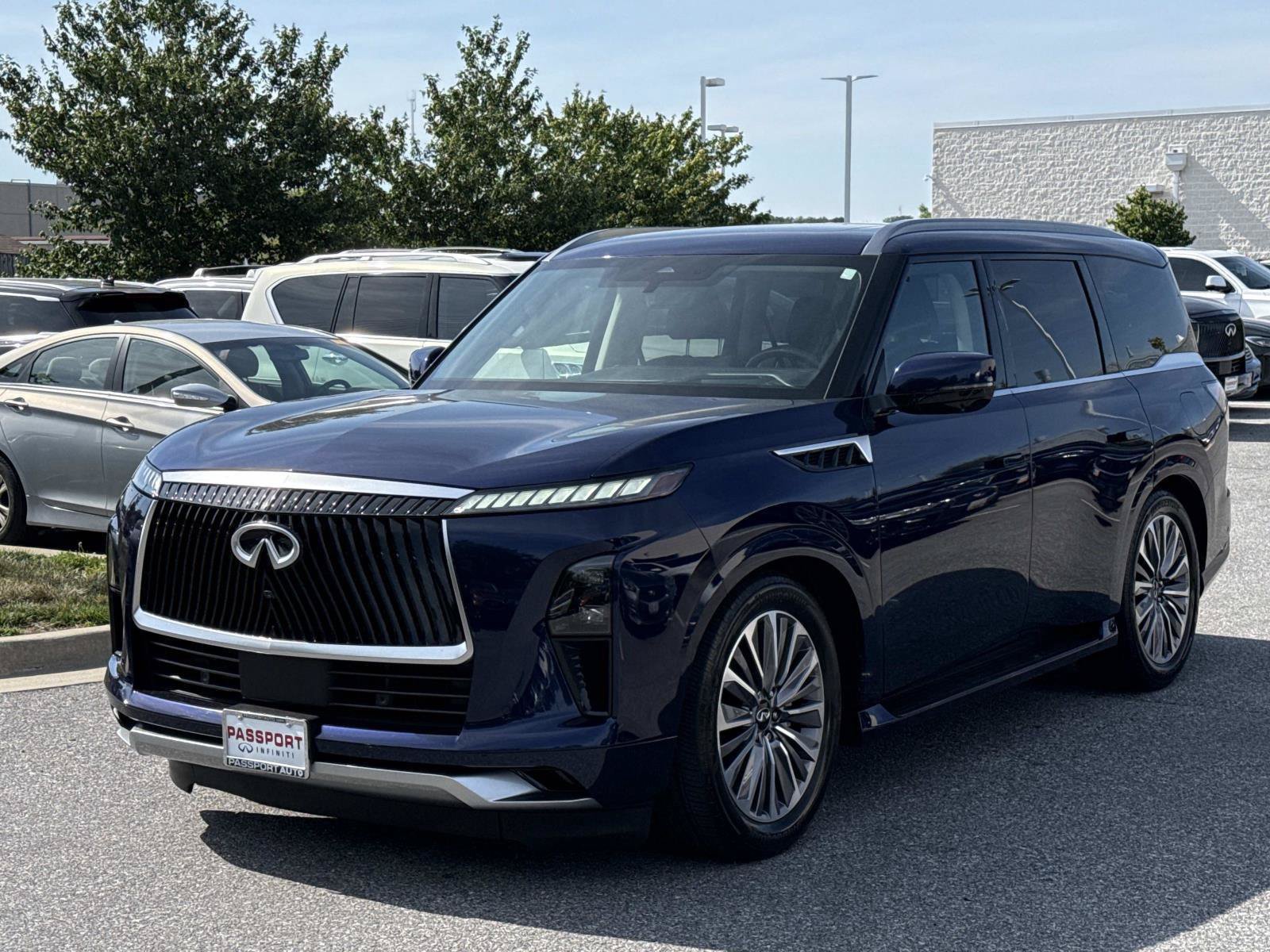 Used 2025 INFINITI QX80 Luxe AWD/4WD video 1
