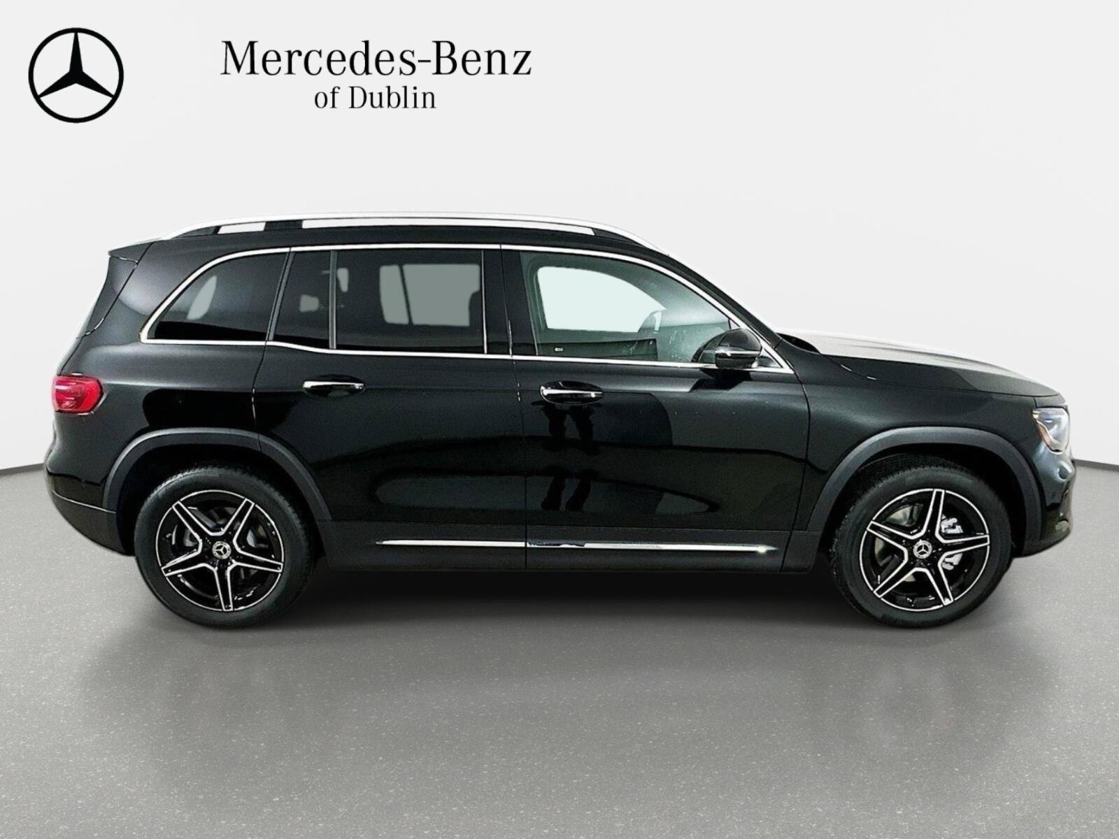 Used 2026 Mercedes-Benz GLB 250 4MATIC image 4
