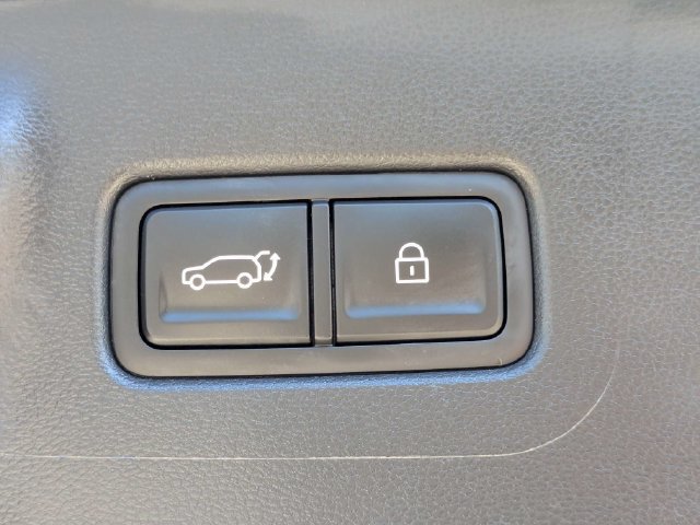 Used 2025 Hyundai Santa Fe XRT AWD/4WD image 13