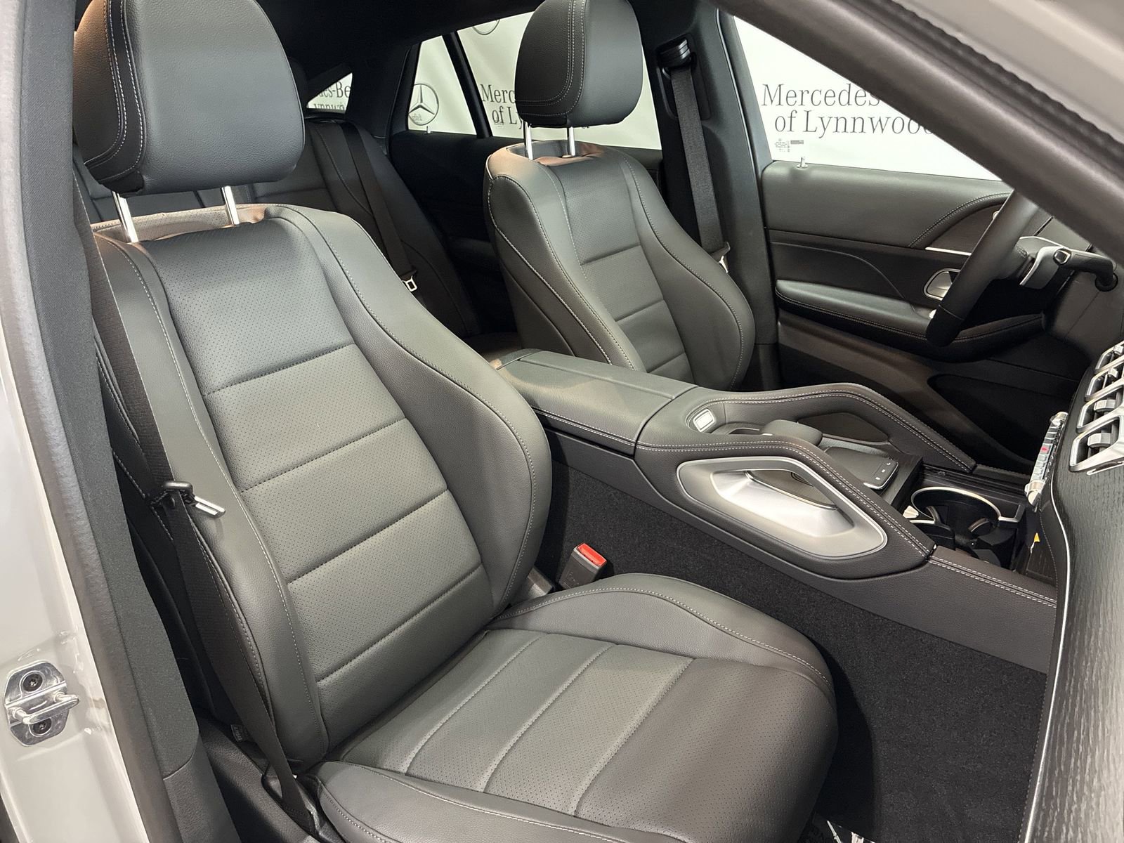 New 2025 Mercedes-Benz GLE 450 4MATIC Coupe image 13