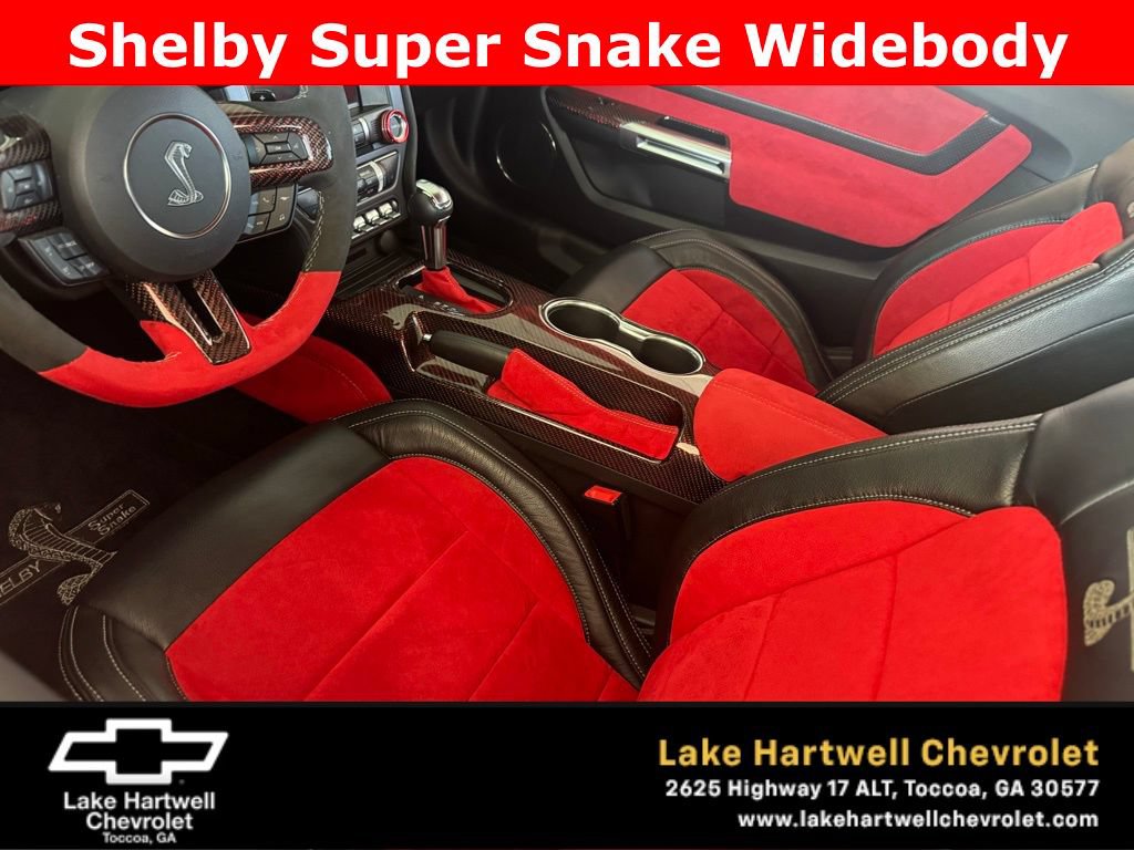 Used 2018 Ford Mustang GT Premium w/ GT Performance Package RWD image 18