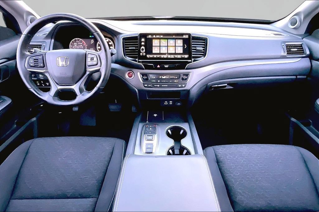 Used 2024 Honda Ridgeline Sport image 7
