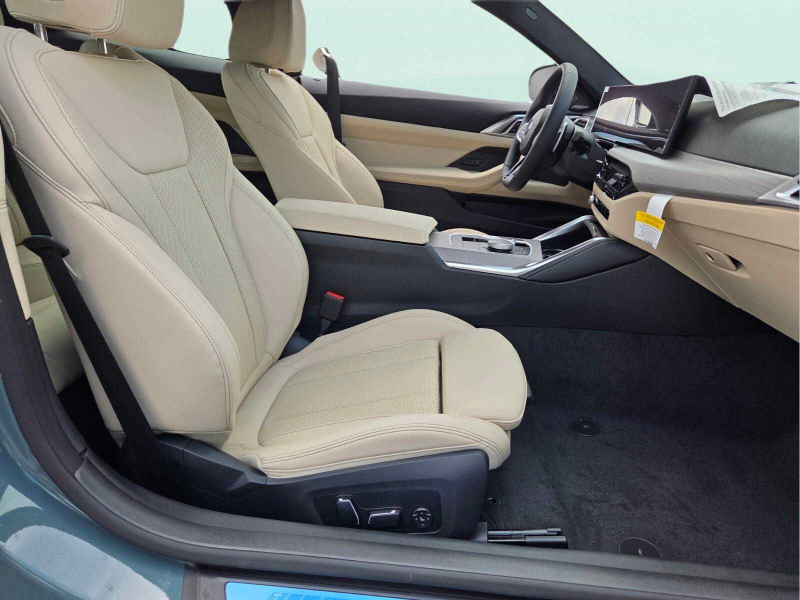 New 2026 BMW 430i Coupe w/ M Sport Package RWD image 15