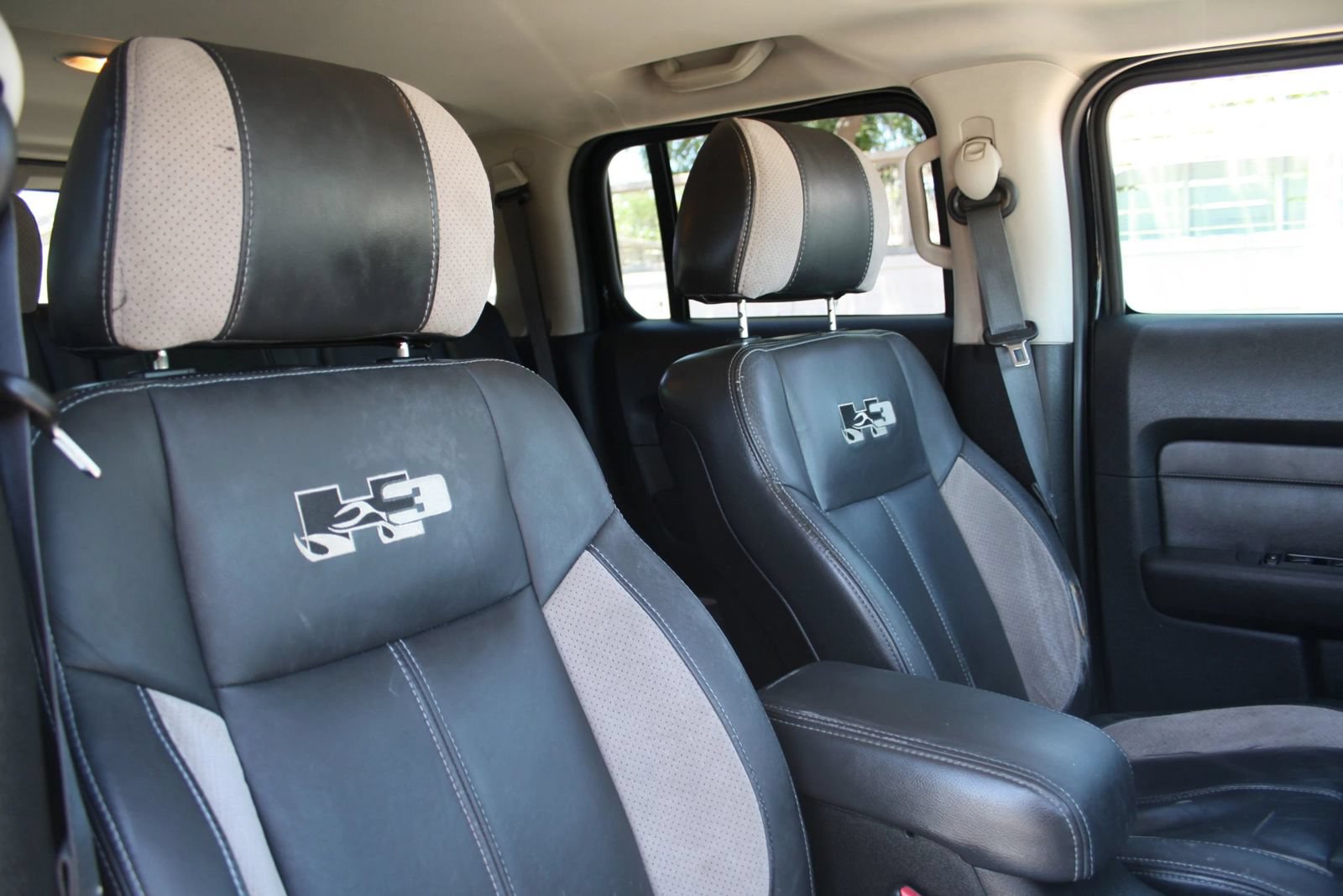 Used 2007 HUMMER H3 w/ Chrome Appearance Package AWD/4WD image 11