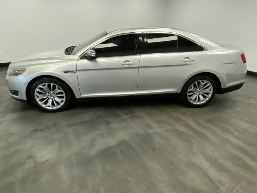 Used 2019 Ford Taurus Limited FWD image 5