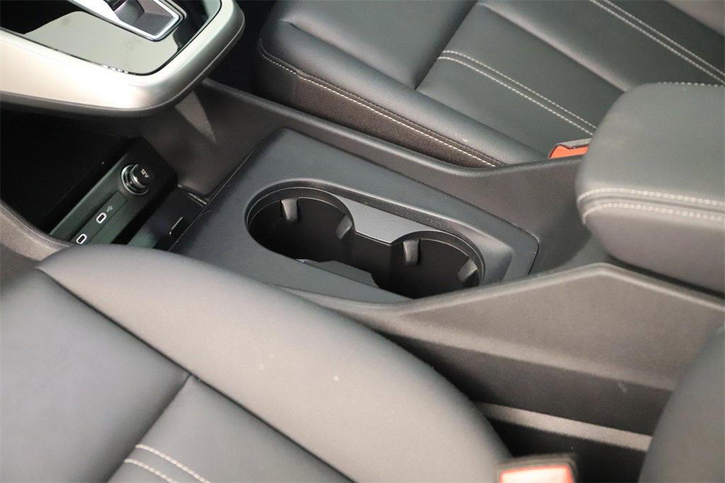 Used 2023 Audi Q4 e-tron Premium Plus w/ Premium Plus image 17