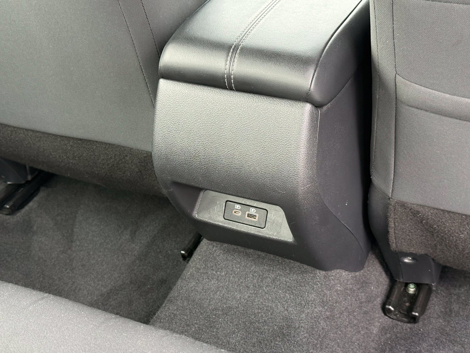 Used 2025 Nissan Altima 2.5 SV FWD image 16