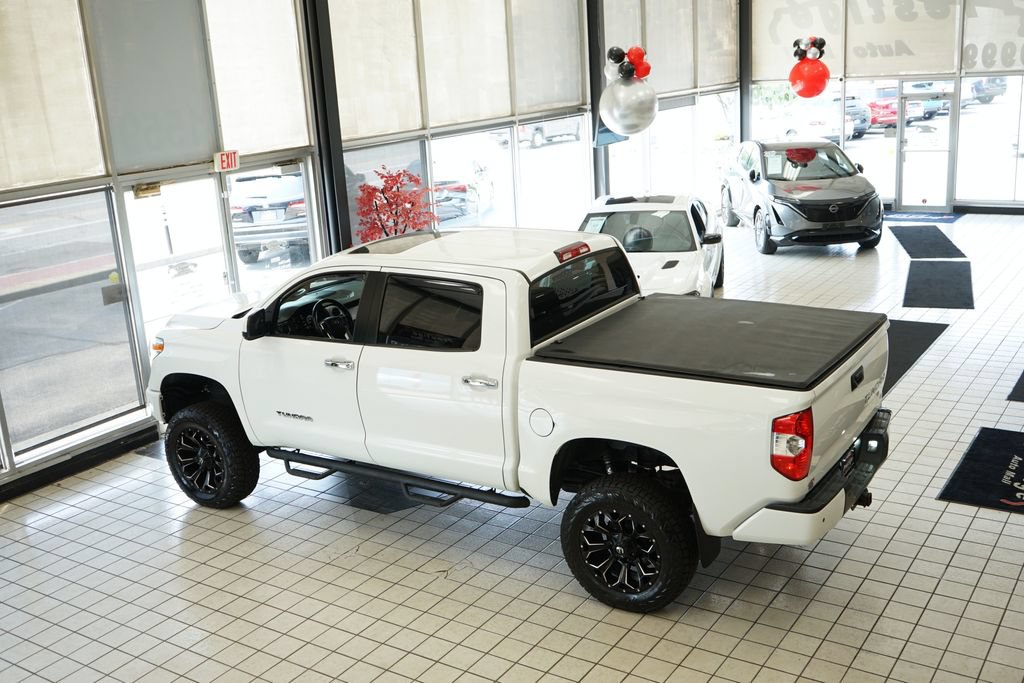 Used 2018 Toyota Tundra Limited w/ Limited Premium Package AWD/4WD image 57