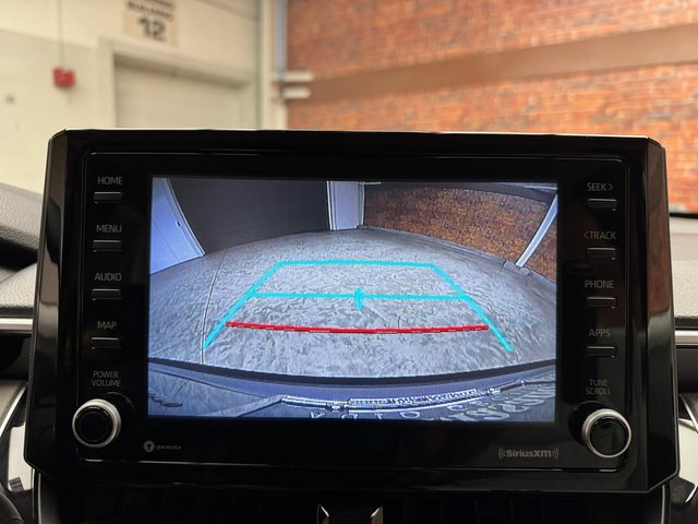 Used 2022 Toyota Corolla Cross LE image 5