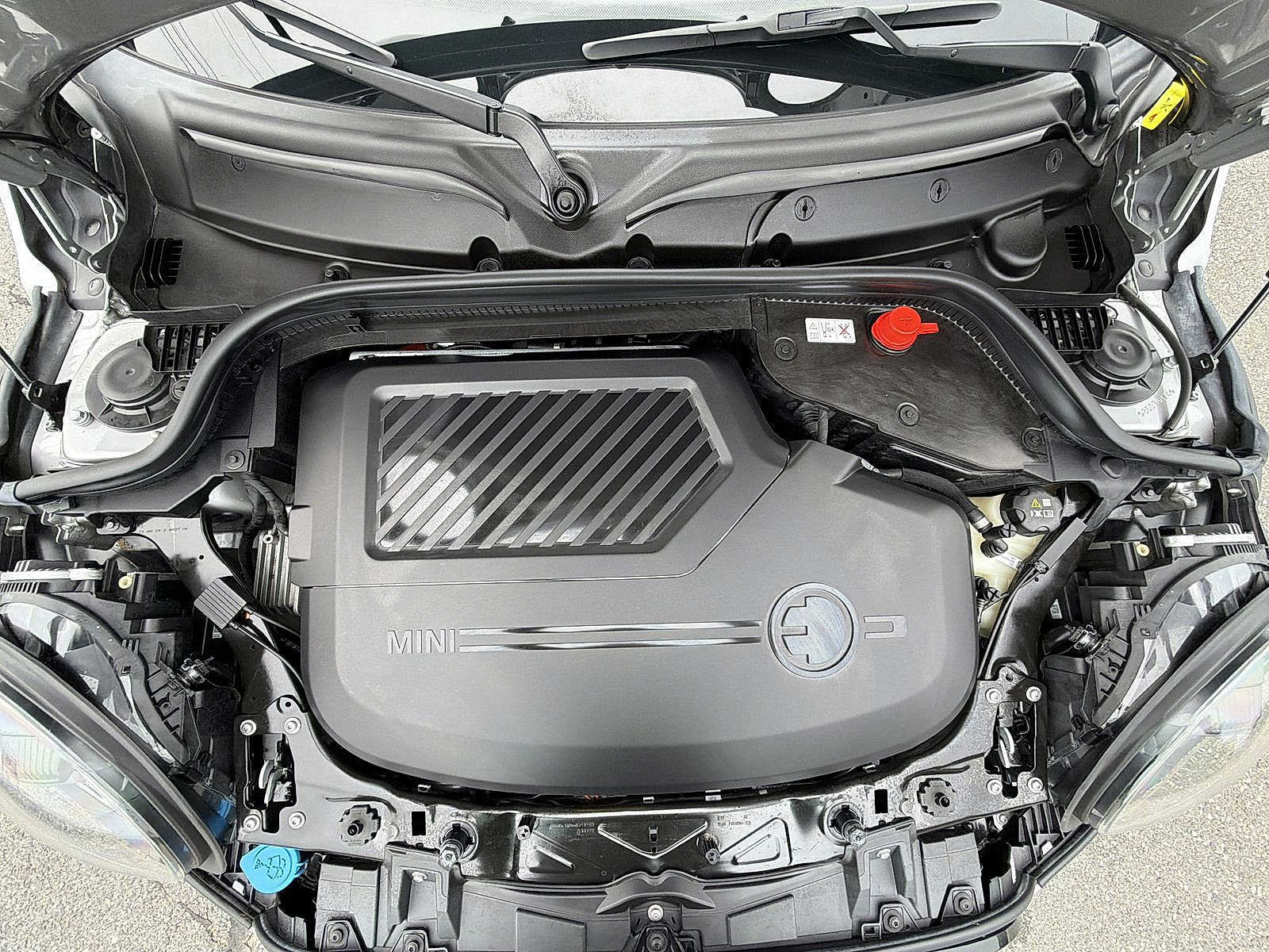 Used 2024 MINI Cooper SE FWD image 17