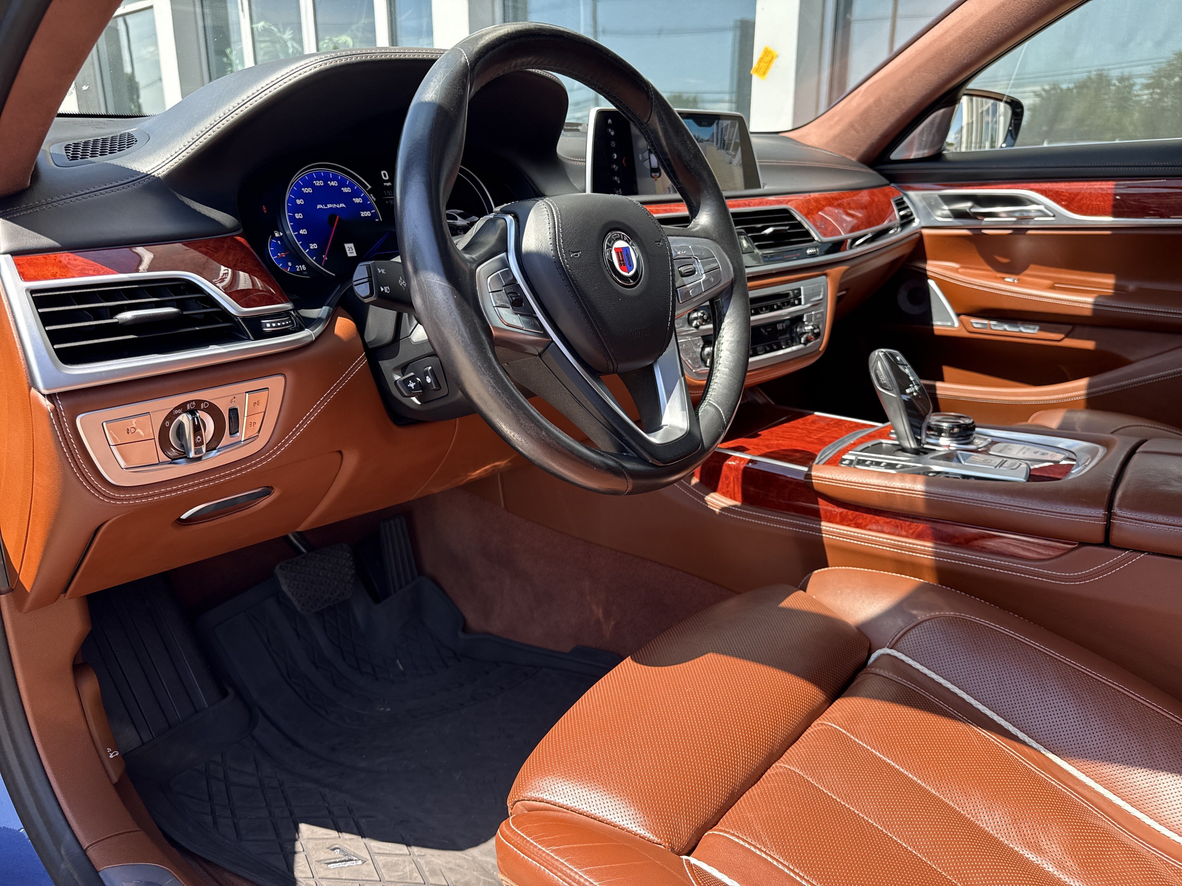 Used 2018 BMW ALPINA B7 xDrive AWD/4WD image 13