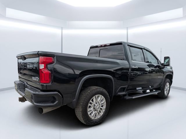 Used 2020 Chevrolet Silverado 2500 High Country w/ Technology Package image 3