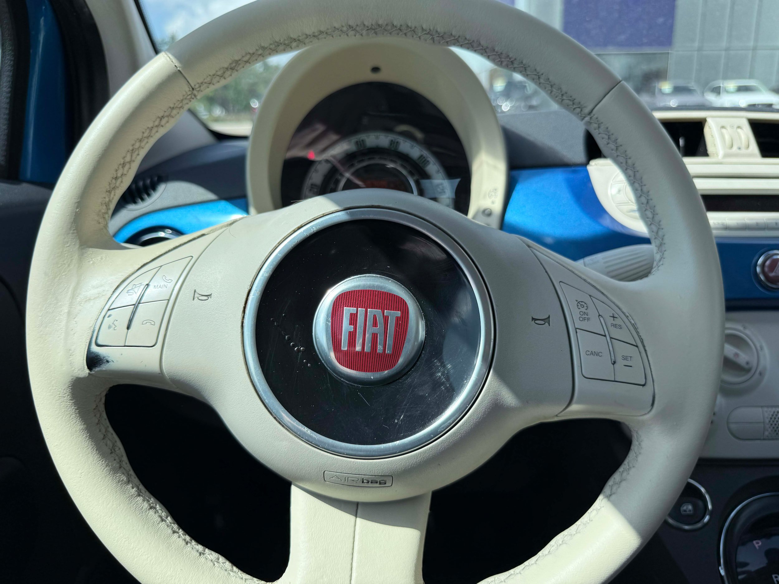 Used 2015 FIAT 500 Pop FWD image 12
