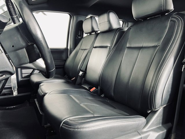 Used 2022 Ford F350 Lariat w/ Chrome Package image 10