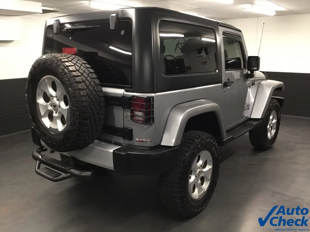 Used 2014 Jeep Wrangler Sahara w/ Dual Top Group AWD/4WD image 11