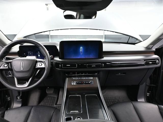 Used 2025 Lincoln Aviator Reserve w/ Jet Appearance Package image 25