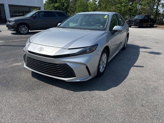 Used 2025 Toyota Camry LE FWD image 1