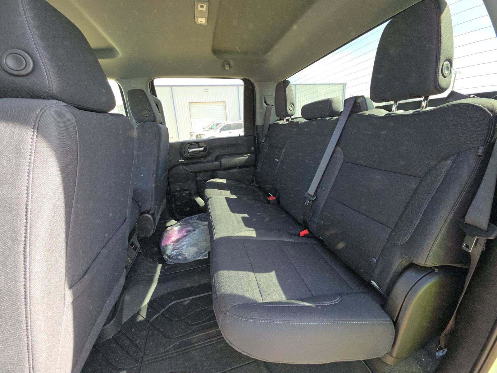 Used 2025 Chevrolet Silverado 2500 Custom w/ Custom Value Package image 8