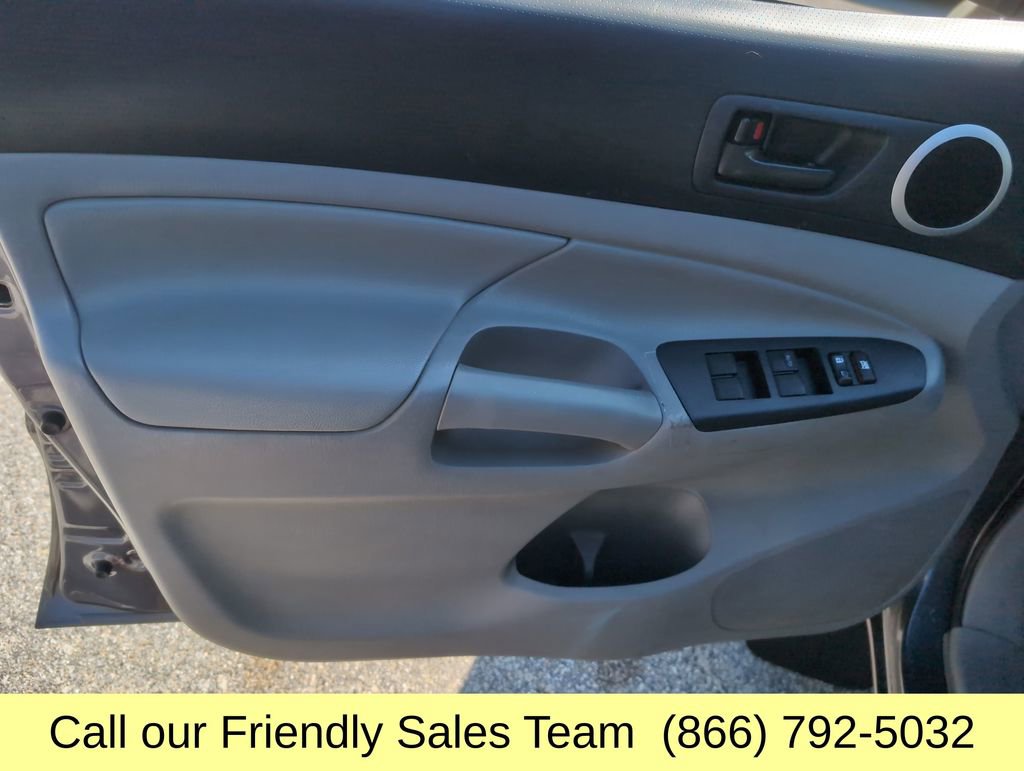 Used 2015 Toyota Tacoma 4x4 Double Cab w/ SR5 Package image 11