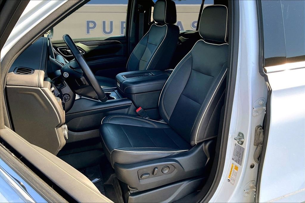Used 2022 Chevrolet Tahoe Premier AWD/4WD image 23