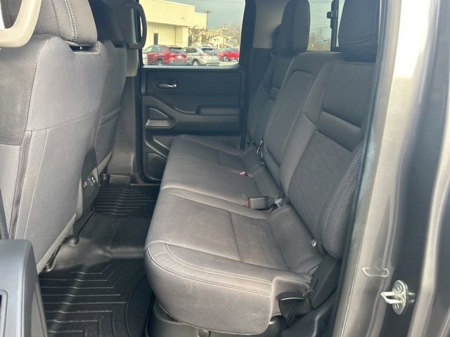 Used 2023 Nissan Frontier SV w/ SV Convenience Package image 33