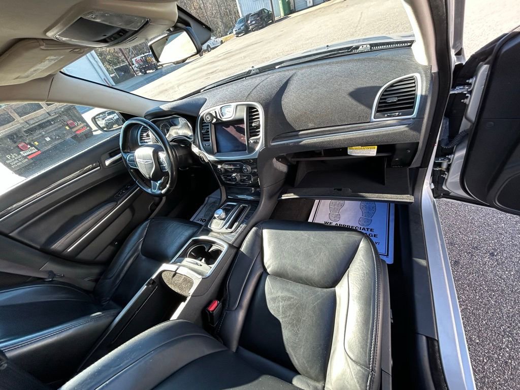 Used 2020 Chrysler 300 Touring L w/ Quick Order Package 2EF image 25