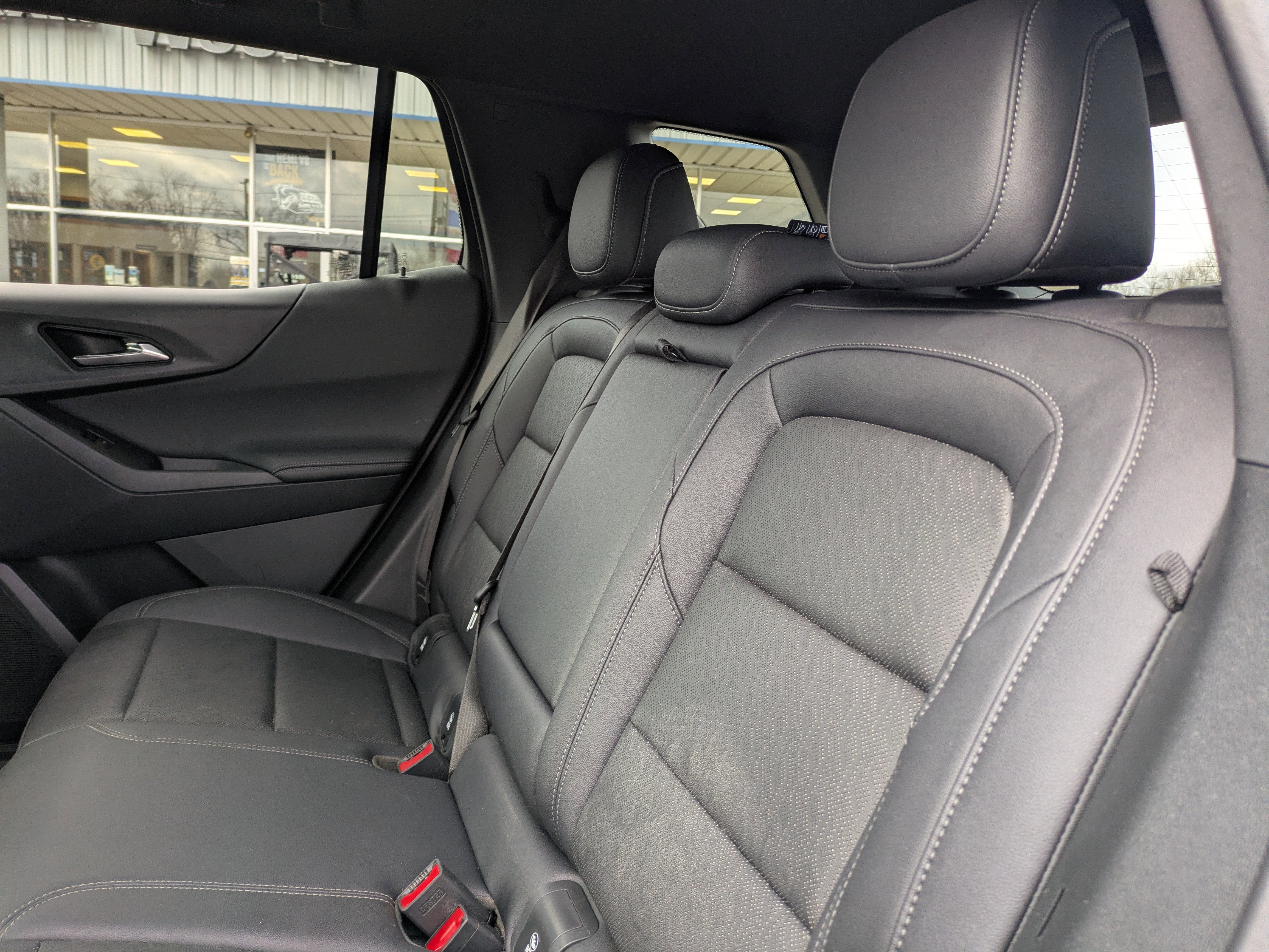 Used 2025 Chevrolet Equinox LT w/ Convenience Package II image 11