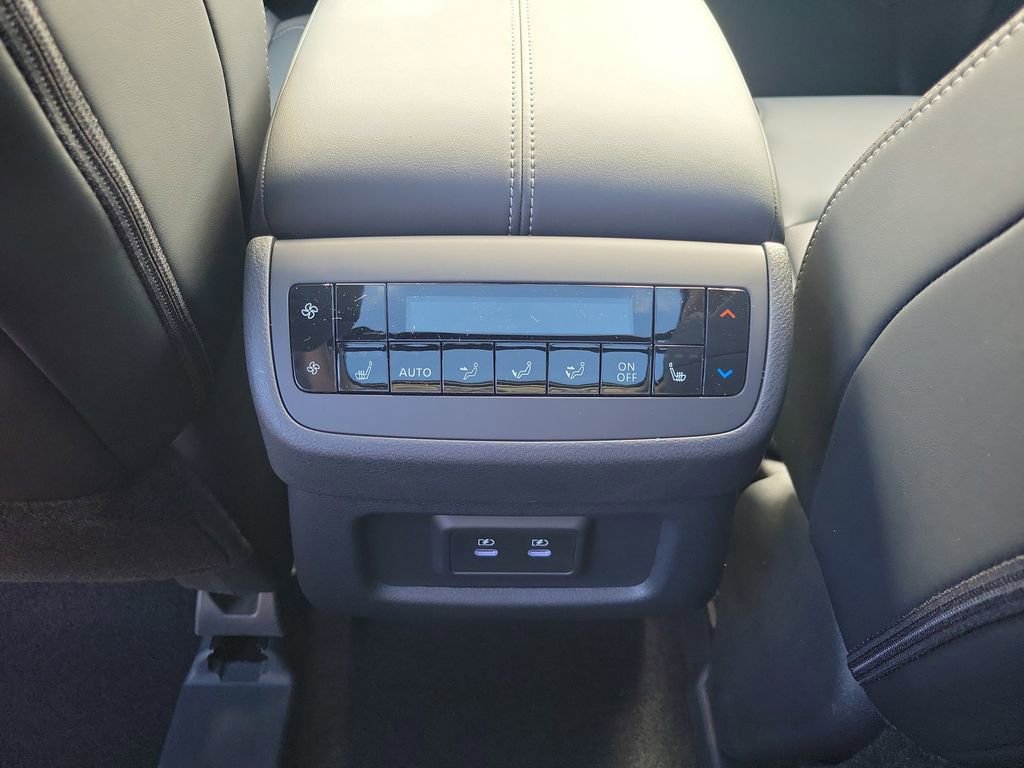 New 2026 Nissan Pathfinder SL AWD/4WD image 18