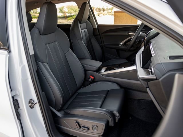 Certified 2025 Audi Q5 Premium w/ Premium Plus AWD/4WD image 25