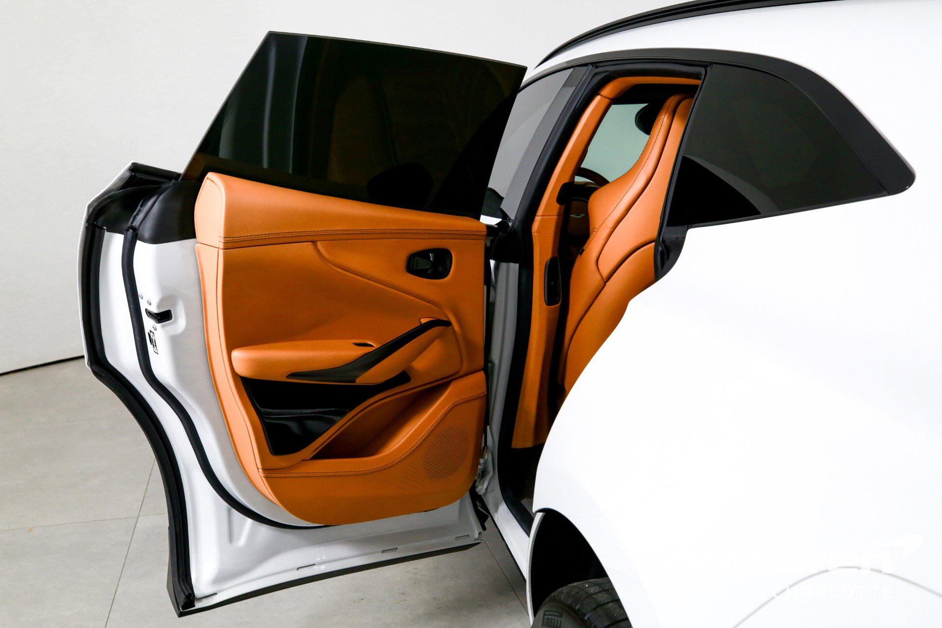 Used 2023 Aston Martin DBX 707 image 18