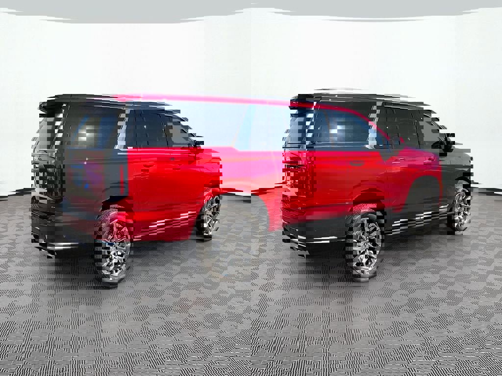 New 2026 Cadillac Escalade ESV Platinum Luxury image 5